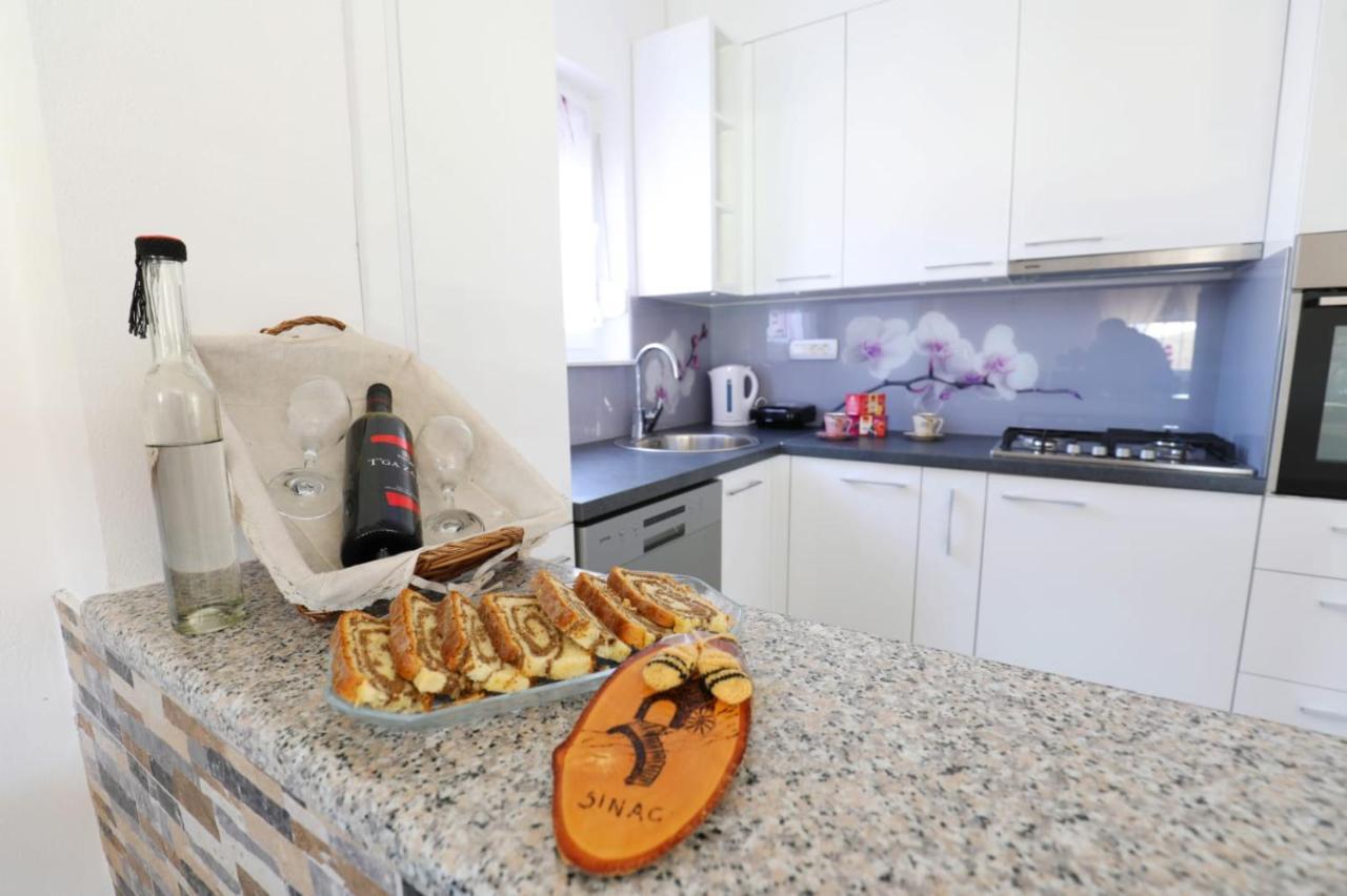 Apartman Teo &Tena Otočac Eksteriør billede
