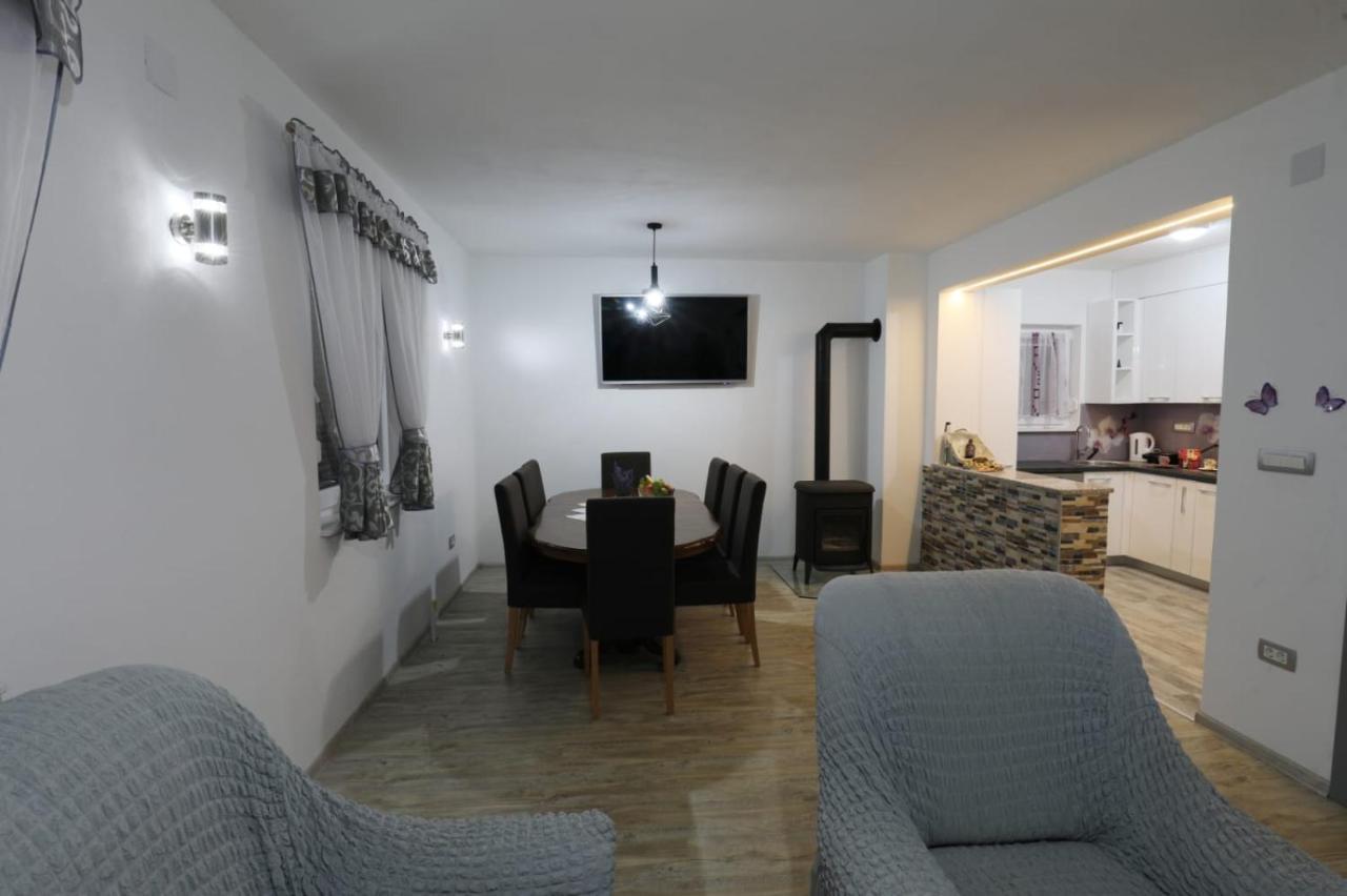 Apartman Teo &Tena Otočac Eksteriør billede