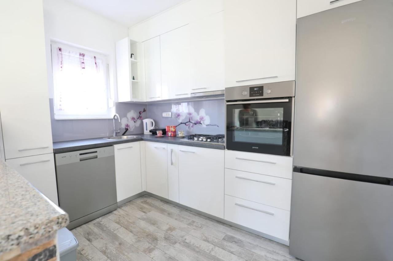 Apartman Teo &Tena Otočac Eksteriør billede