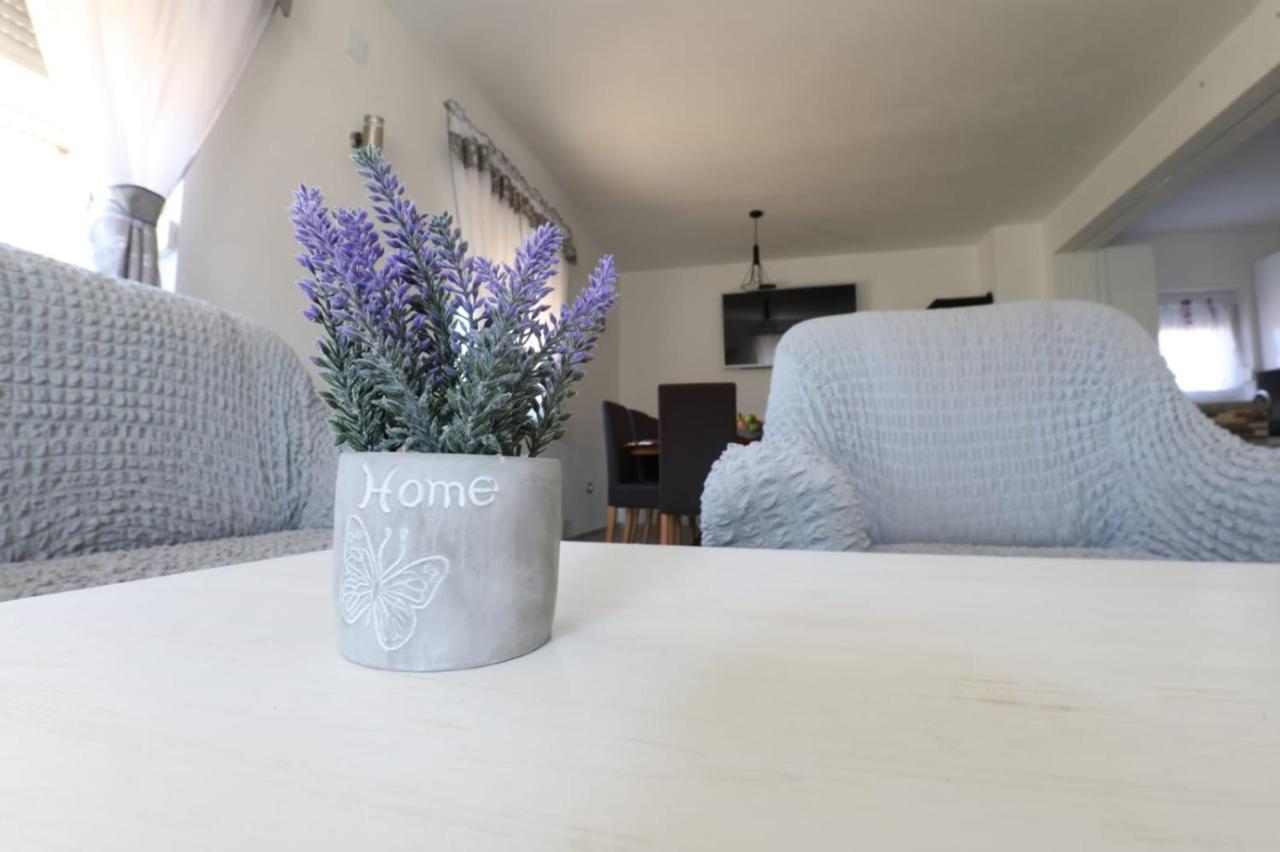 Apartman Teo &Tena Otočac Eksteriør billede